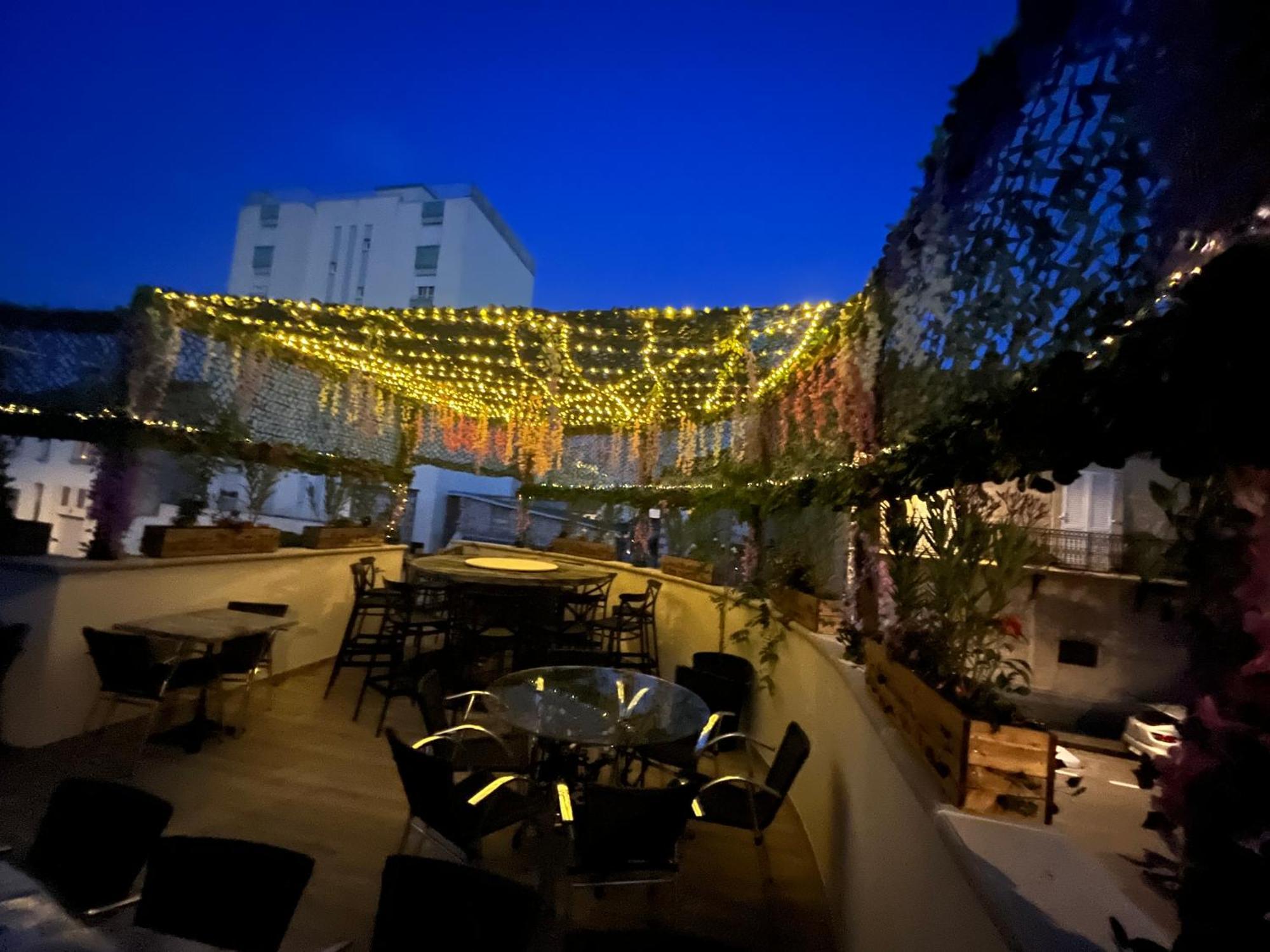 Appart Hotel Les Fleurs Alès Extérieur photo